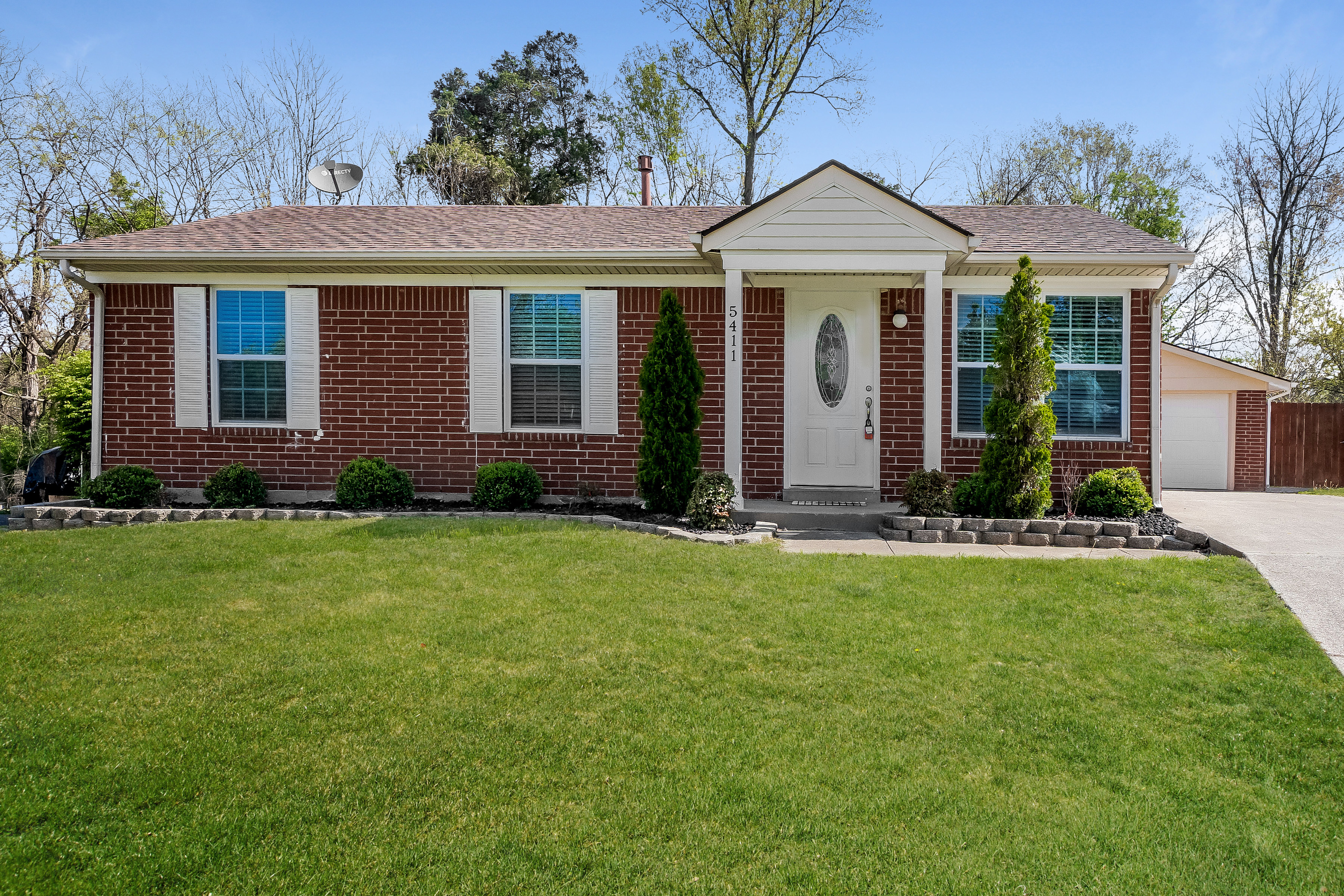 5411 Laureltree Pl Louisville, KY 40229